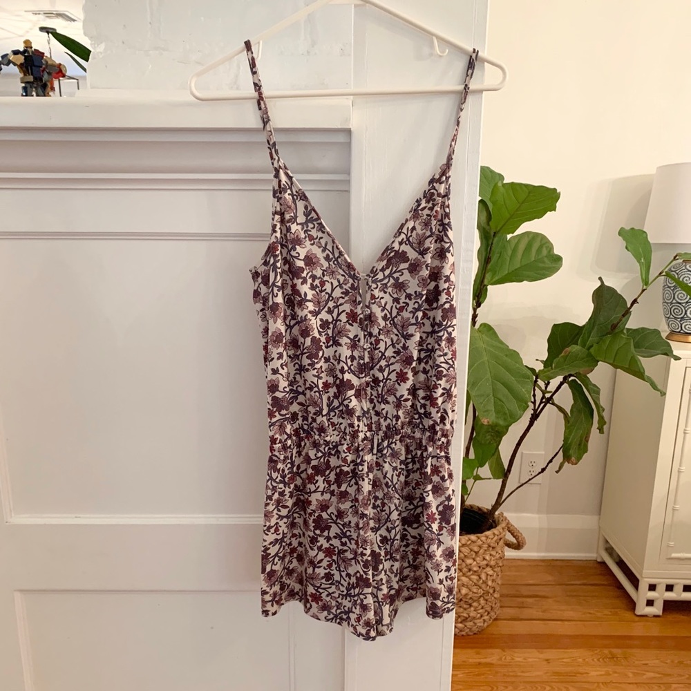 Staring At Stars Floral Romper-M